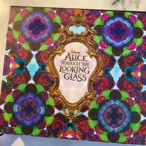 Urban Decay - Alice Through the Looking Glass